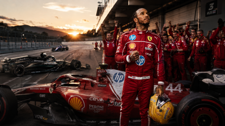 Hamilton gana con Ferrari