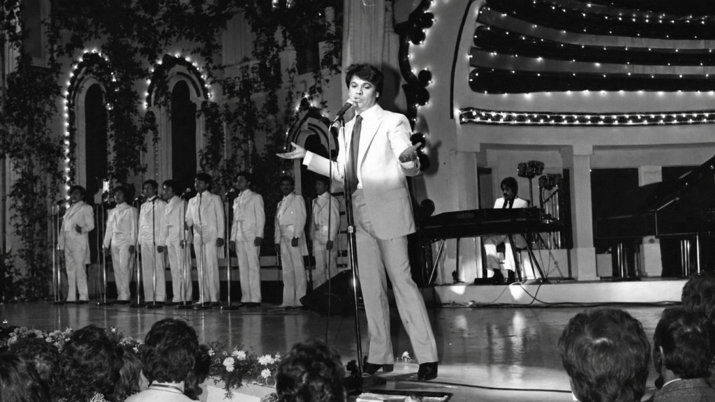 Juan Gabriel diez años después